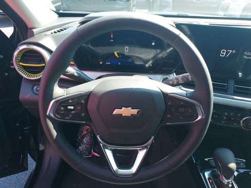 New 2026 Chevrolet Trax LT w/ Driver Confidence Package FWD image 17