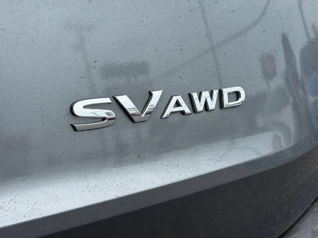 Used 2021 Nissan Rogue SV AWD/4WD image 11