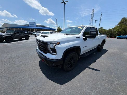Used 2025 Chevrolet Silverado 2500 LTZ w/ Trail Boss Package AWD/4WD image 7