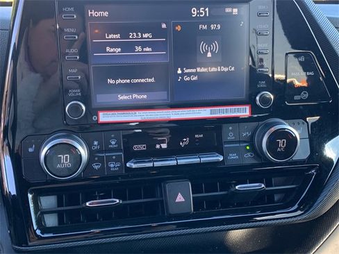 Used 2022 Toyota Highlander XSE image 33