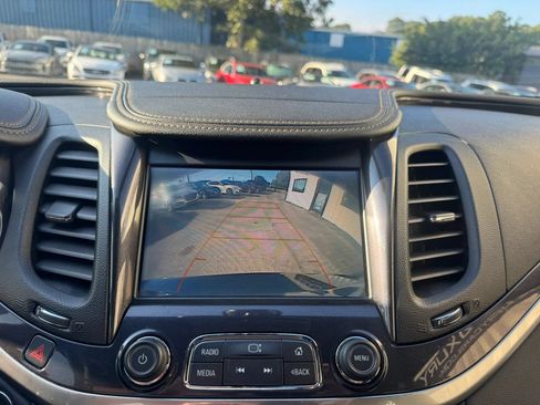 Used 2018 Chevrolet Impala LT FWD image 18