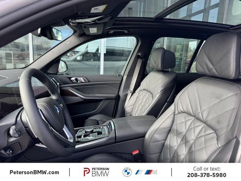 Used 2026 BMW X5 xDrive50e image 17