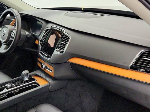 Used 2025 Volvo XC90 T8 Plus w/ Protection Package Premier image 27