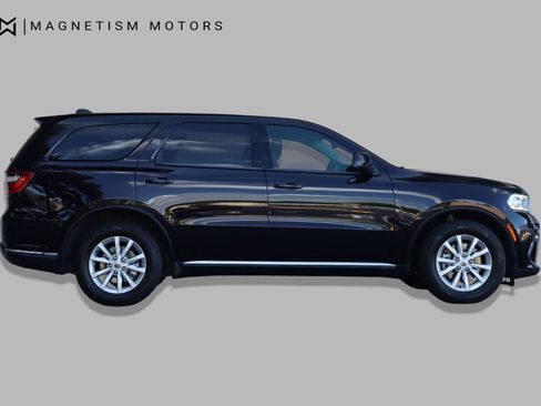 Used 2021 Dodge Durango SXT w/ 3rd Row Seating Group RWD image 2