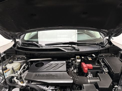 Used 2024 Nissan Rogue SV image 41