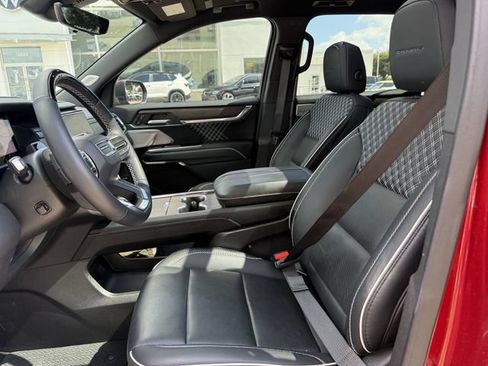 Used 2024 GMC Acadia Denali w/ Super Cruise Package FWD image 23