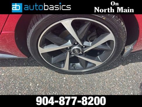 Used 2015 Jeep Cherokee Trailhawk w/ Comfort/Convenience Group image 32