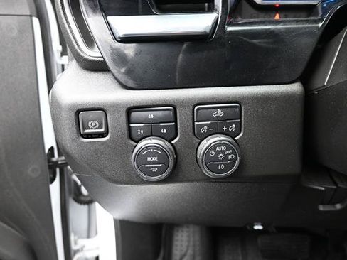Used 2024 Chevrolet Silverado 3500 LT w/ Convenience Package AWD/4WD image 9
