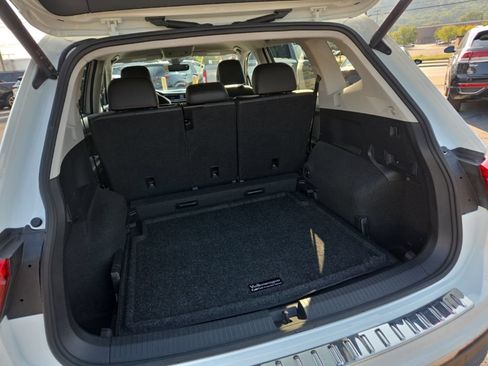 Used 2024 Volkswagen Tiguan Wolfsburg Edition AWD/4WD image 18