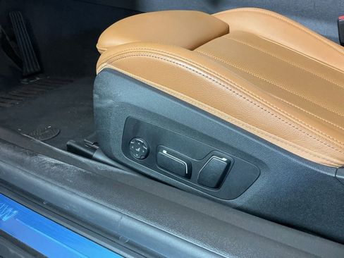 Certified 2025 BMW 430i Coupe w/ Convenience Package image 20