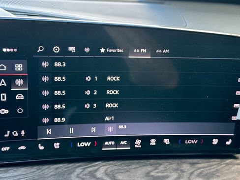 New 2025 Audi Q5 Premium Plus AWD/4WD image 14