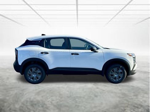 New 2026 Nissan Kicks S FWD image 4
