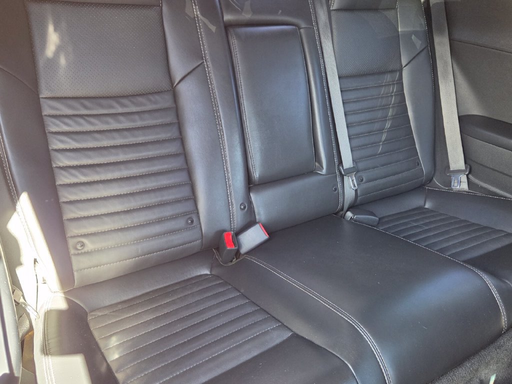 Used 2013 Dodge Challenger R/T Plus RWD image 17