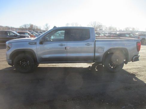 New 2026 GMC Sierra 1500 Elevation image 9