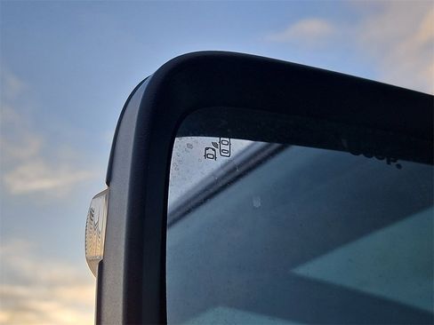 Used 2021 Jeep Renegade Limited w/ Sun & Sound Group image 25