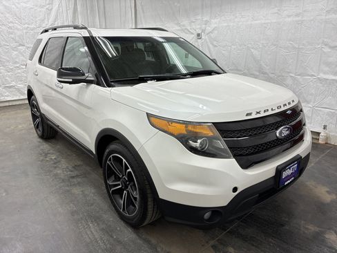 Used 2014 Ford Explorer Sport AWD/4WD image 2