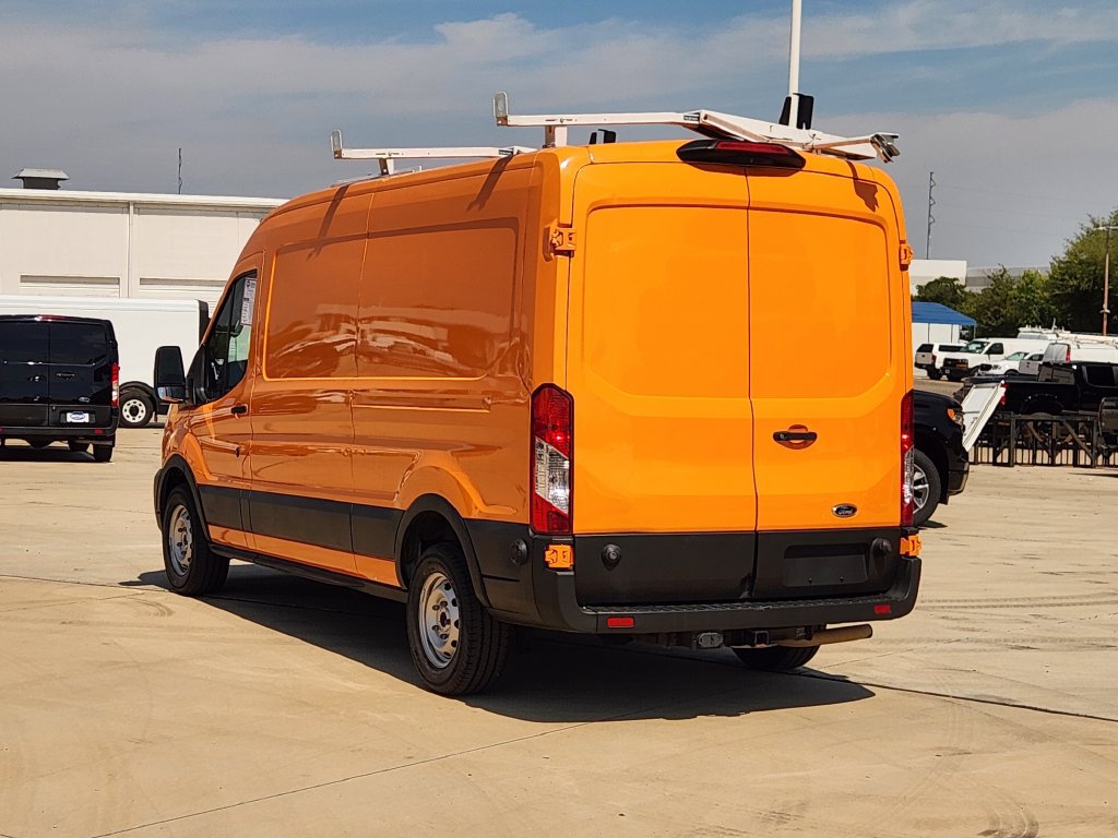 Used 2023 Ford Transit 150 Medium Roof RWD image 5