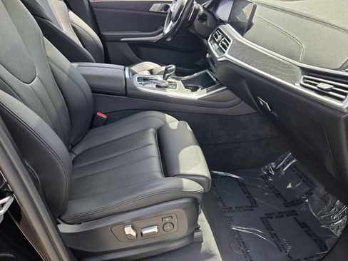 Used 2022 BMW X7 xDrive40i AWD/4WD image 17