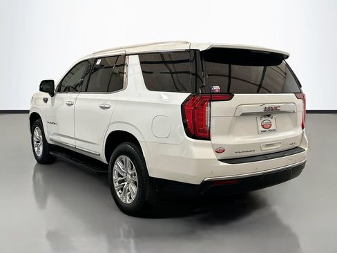 Used 2024 GMC Yukon SLT w/ SLT Luxury Package RWD image 6