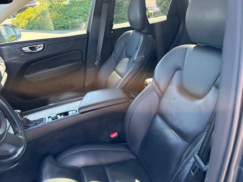 Used 2021 Volvo XC60 T5 Inscription AWD/4WD image 17