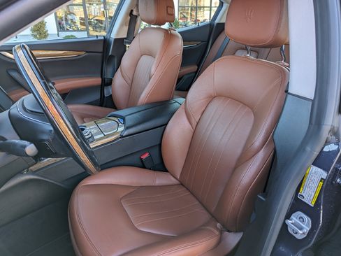 Used 2019 Maserati Ghibli S Q4 image 14