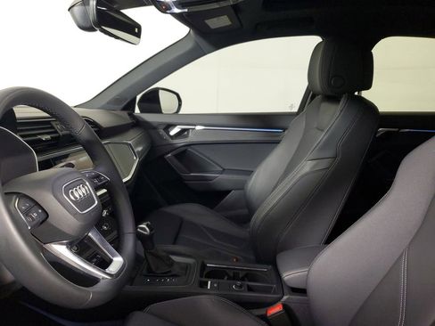 Used 2024 Audi Q3 2.0T Premium Plus w/ Premium Plus Package image 22