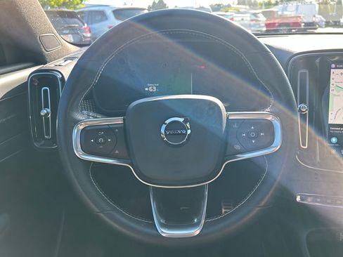 Used 2021 Volvo XC40 P8 Recharge w/ Advanced Package AWD/4WD image 20