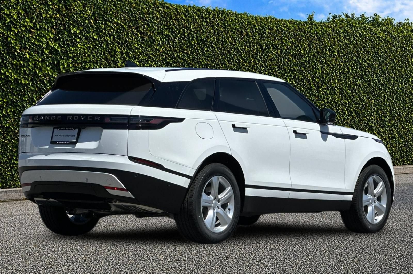New 2026 Land Rover Range Rover Velar S AWD/4WD image 6