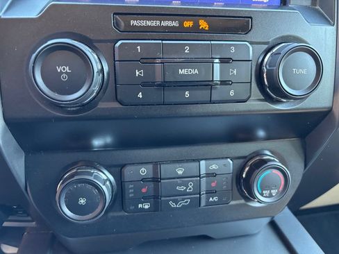 Used 2020 Ford F150 XLT w/ Equipment Group 302A Luxury AWD/4WD image 26