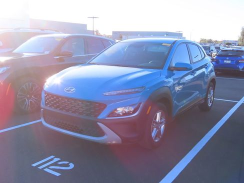 Used 2023 Hyundai Kona SE w/ Cargo Package image 2