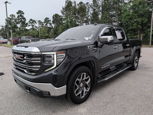 Used 2023 GMC Sierra 1500 SLT w/ SLT Premium Package RWD image 4