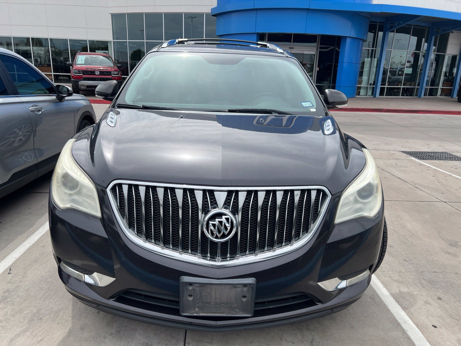 Used 2014 Buick Enclave Leather FWD image 5