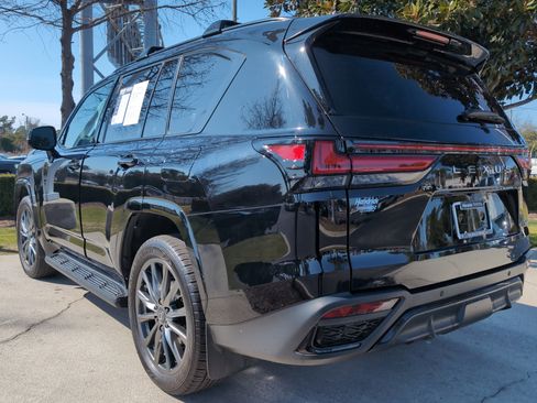 Used 2024 Lexus LX 600 F Sport image 8