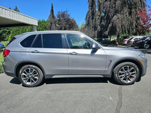 Used 2018 BMW X5 xDrive35i w/ Premium Package AWD/4WD image 2