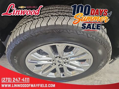 Used 2025 Ford F150 Lariat w/ Equipment Group 501A Mid AWD/4WD image 9