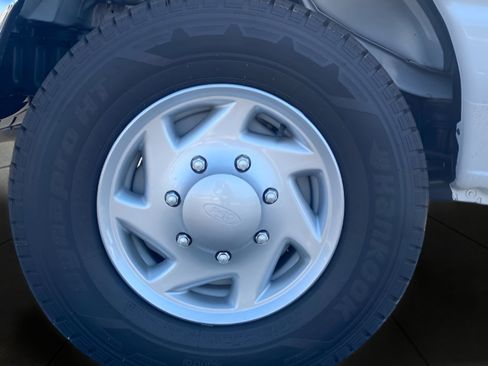 New 2026 Ford E-350 and Econoline 350 Super Duty w/ Power Equipment Group image 4