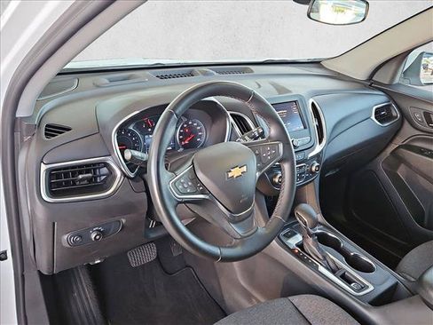 Used 2024 Chevrolet Equinox LT AWD/4WD image 10