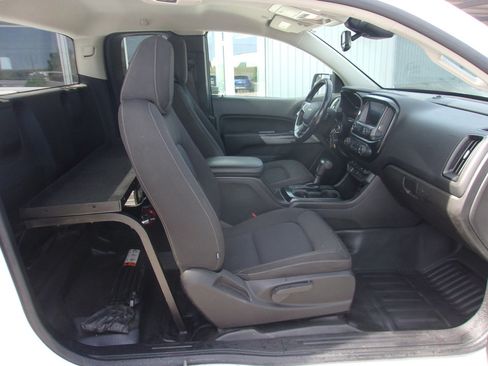 Used 2021 Chevrolet Colorado LT w/ Fleet Safety Package RWD image 14