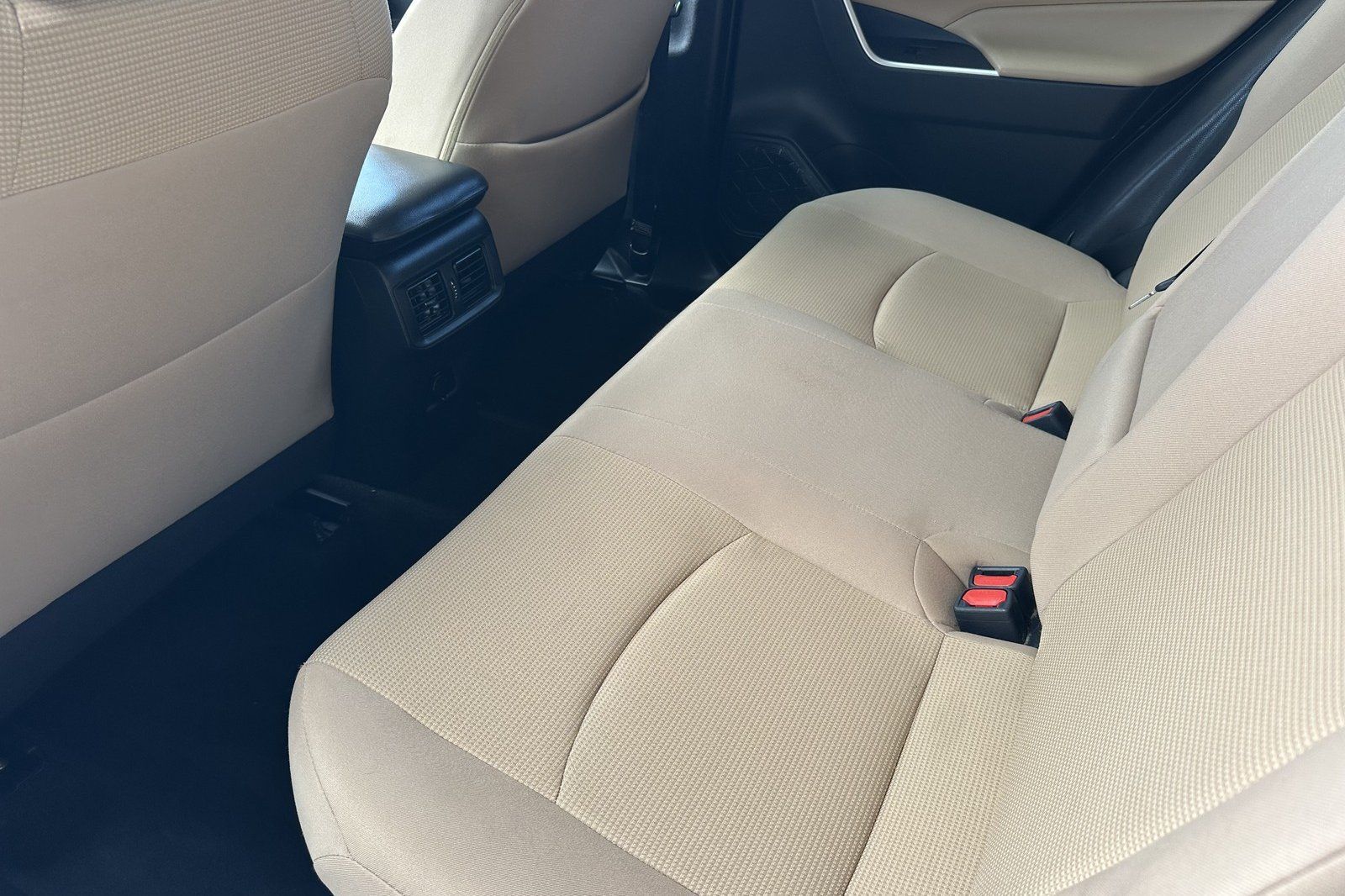 Certified 2021 Toyota RAV4 LE AWD/4WD image 12
