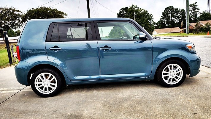 Used 2008 Scion xB FWD image 10