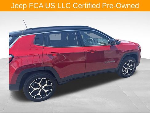 Used 2025 Jeep Compass Limited AWD/4WD image 2