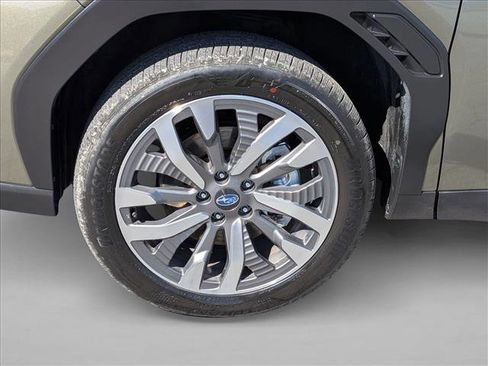 Used 2025 Subaru Forester Touring image 30