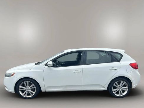Used 2011 Kia Forte SX FWD image 4