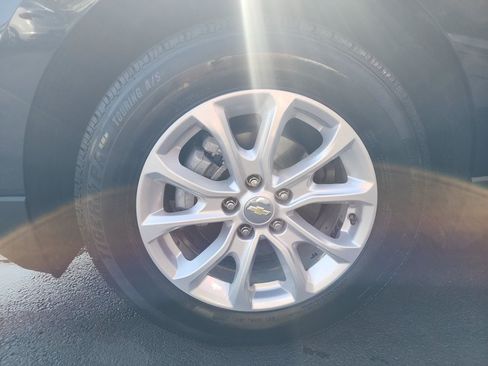 Used 2020 Chevrolet Equinox LS w/ LS Convenience Package FWD image 8