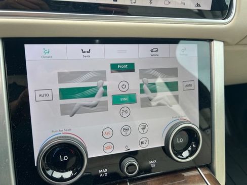 Used 2018 Land Rover Range Rover HSE AWD/4WD image 19