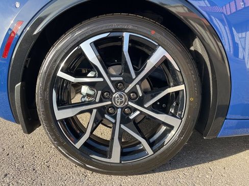 New 2026 Toyota Prius Plug-In Hybrid image 17