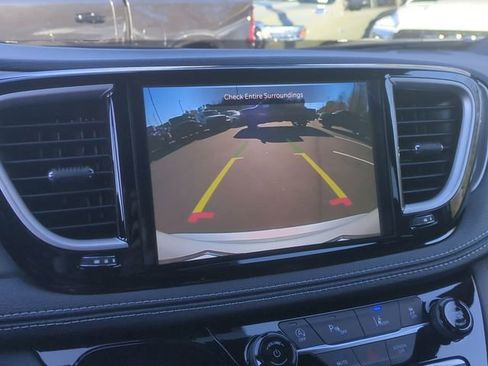 New 2026 Chrysler Pacifica Select FWD image 37
