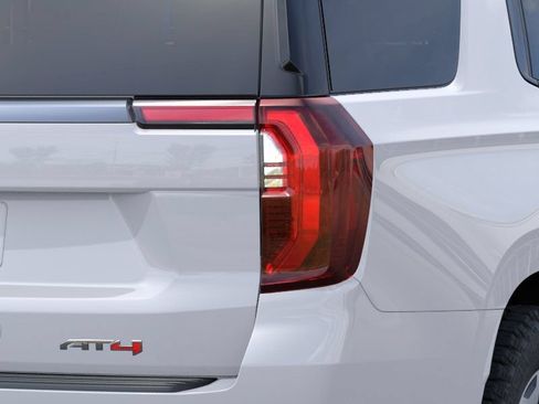 New 2026 GMC Yukon AT4 AWD/4WD image 13