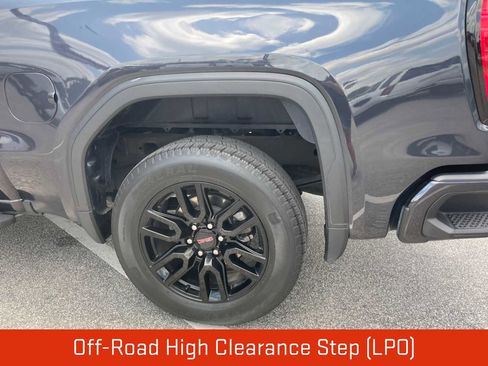 Used 2023 GMC Sierra 1500 Elevation AWD/4WD image 8