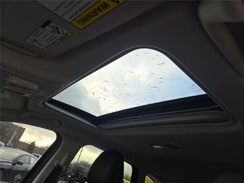 Used 2022 MAZDA CX-5 AWD 2.5 S w/ Premium Package image 28